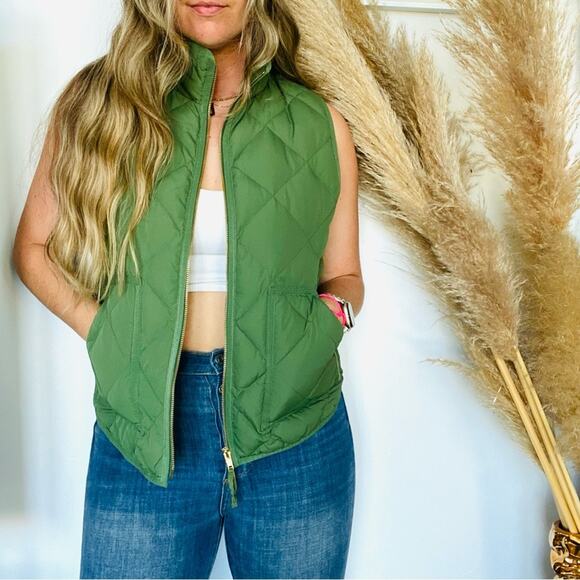 J. Crew Jackets & Blazers - J CREW Olive Green Quilted Puffer Down Gold Zip Vest Jacket Layer Pockets M